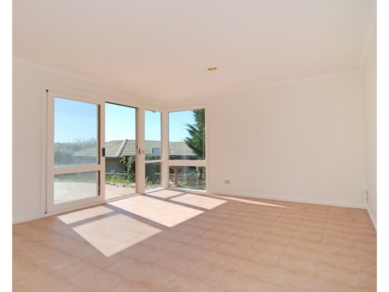 30 Beach View Ct, Tura Beach NSW 2548