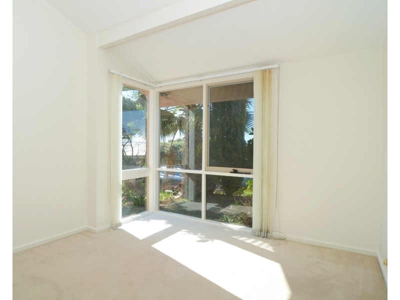 30 Beach View Ct, Tura Beach NSW 2548