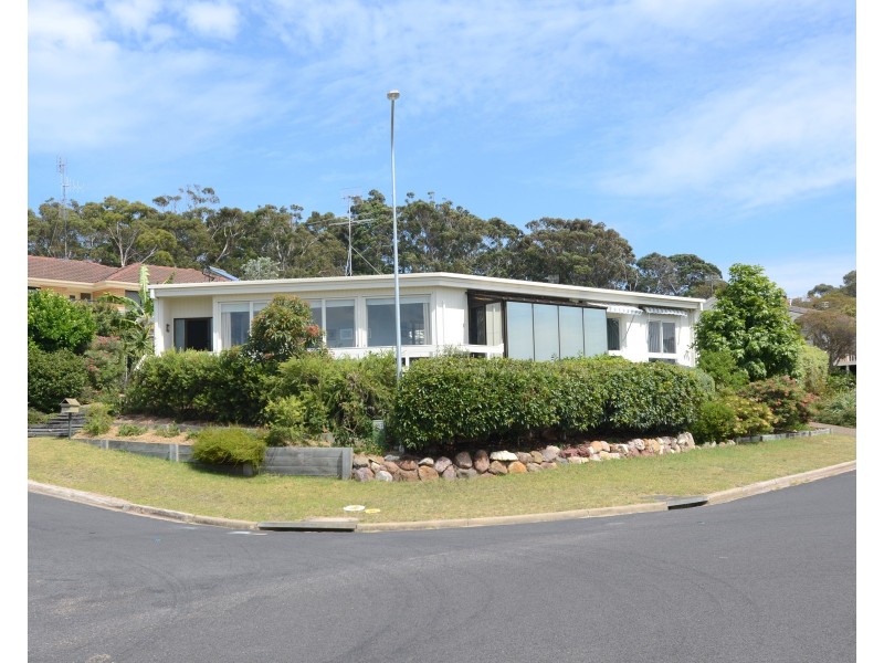 1 Caldy Pl, Tura Beach NSW 2548