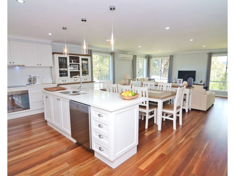 15 Kingfisher Cct, Eden NSW 2551