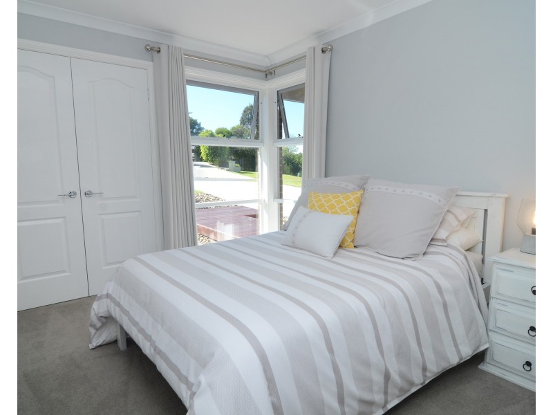 15 Kingfisher Cct, Eden NSW 2551