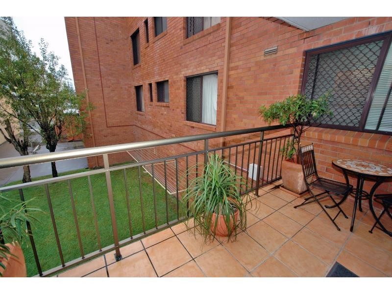 Unit 6/13 Burnett Street, Mooloolaba QLD 4557