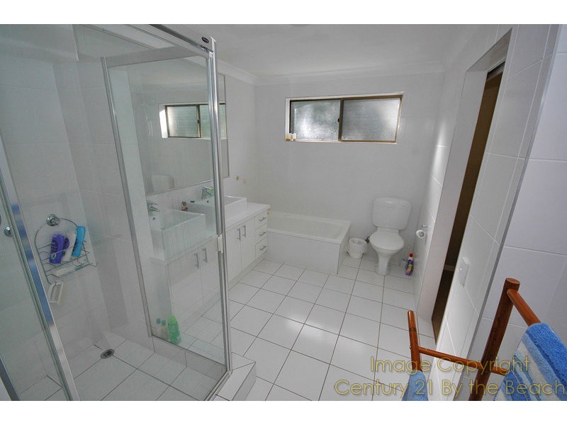 10 Lentara Crescent, Mooloolaba QLD 4557