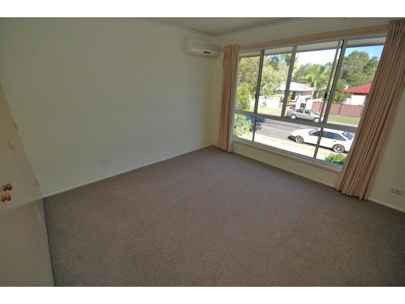 Unit 2/96 Amarina Avenue, Mooloolaba QLD 4557