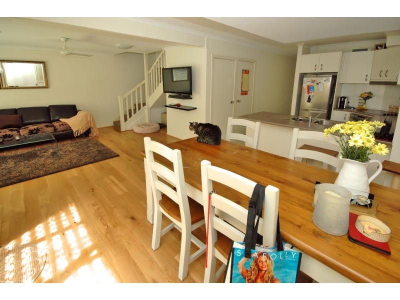 Unit 2/3 Bahlaka Street, Mooloolaba QLD 4557