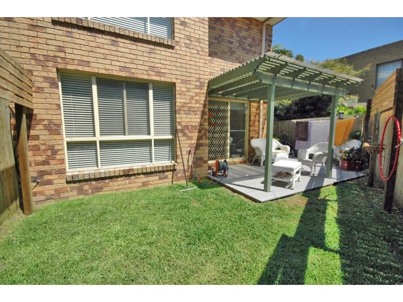 Unit 2/3 Bahlaka Street, Mooloolaba QLD 4557