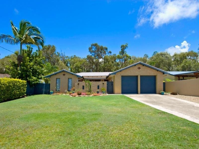 27 Amarina Avenue, Mooloolaba QLD 4557