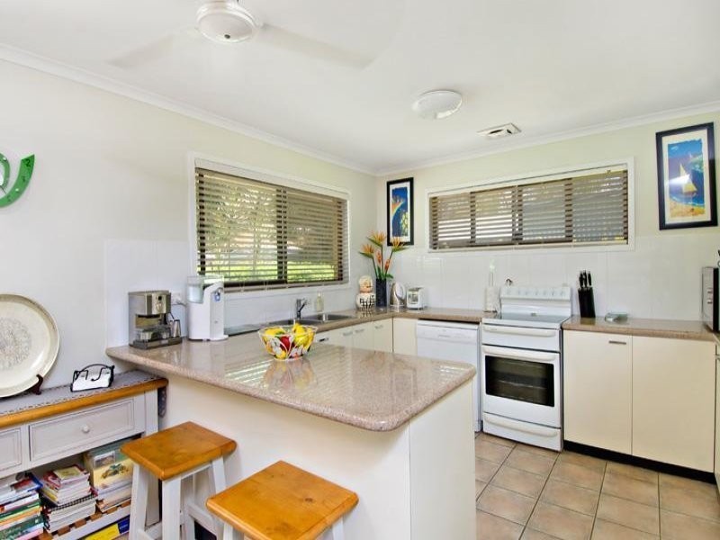 27 Amarina Avenue, Mooloolaba QLD 4557