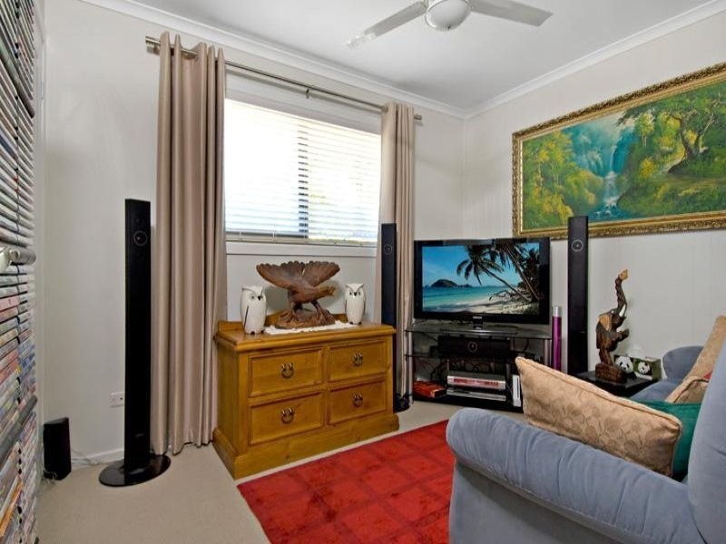 27 Amarina Avenue, Mooloolaba QLD 4557