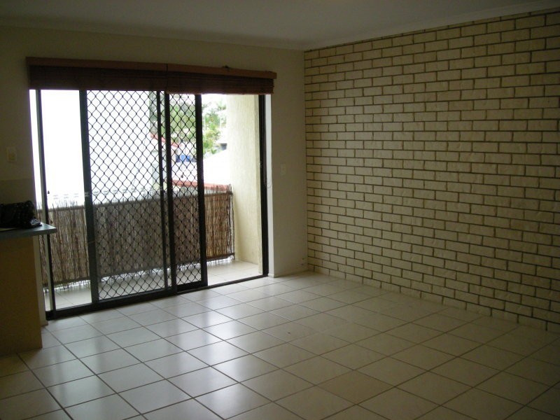 Unit 4/4 Yallanga Place, Mooloolaba QLD 4557