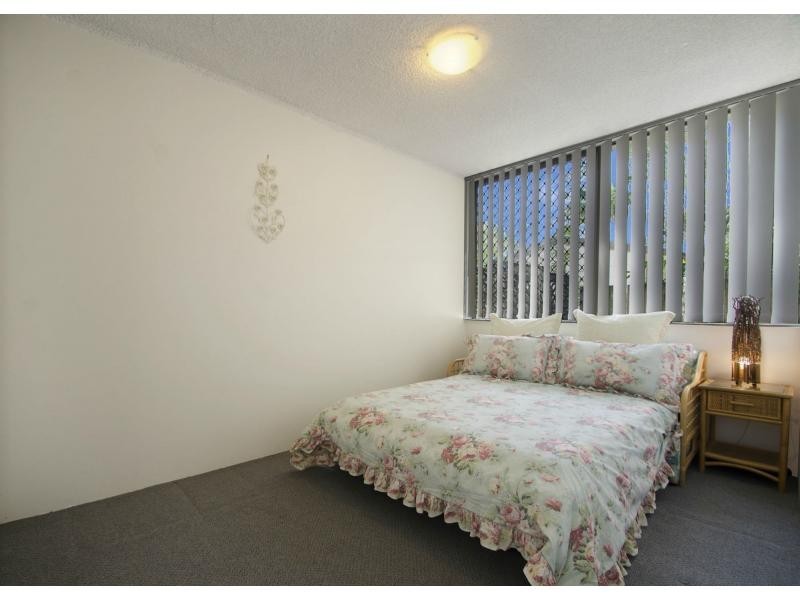 2/143-145 Bundilla Boulevard, Mountain Creek QLD 4557