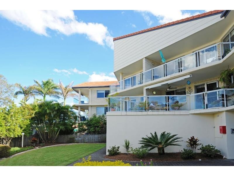 4/71 Bradman Avenue, Maroochydore QLD 4558