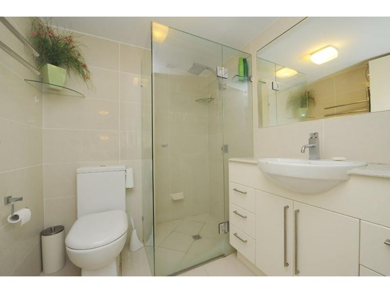 4/71 Bradman Avenue, Maroochydore QLD 4558