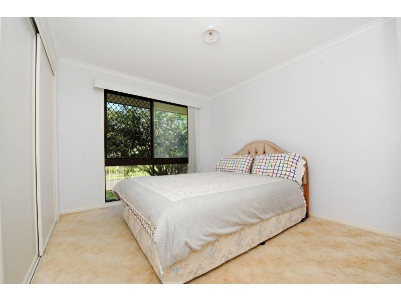 4 Ocean View Avenue, Mooloolaba QLD 4557