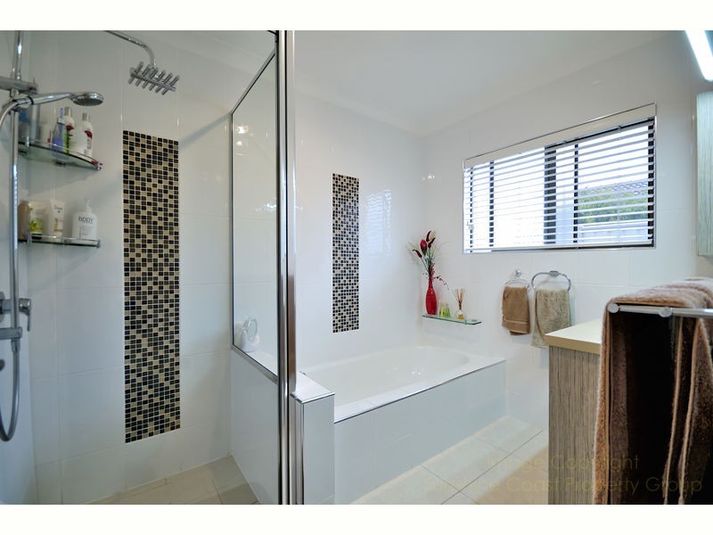 2/18 Croydon Avenue, Currimundi QLD 4551
