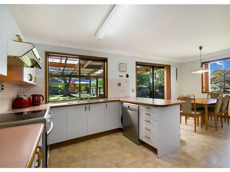 10 Monteray Street, Mountain Creek QLD 4557