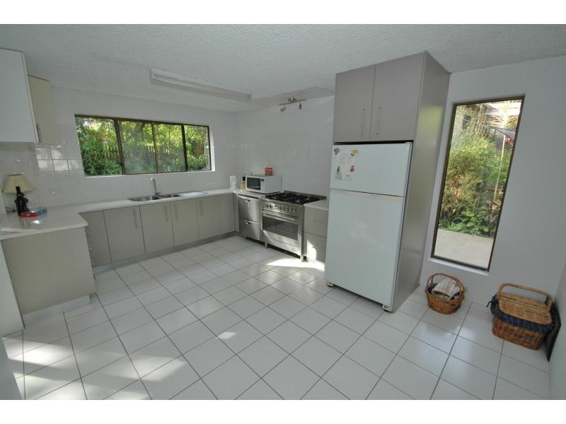 10 Lentara Crescent, Mooloolaba QLD 4557