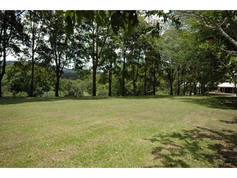 11 Simba Road, West Woombye QLD 4559