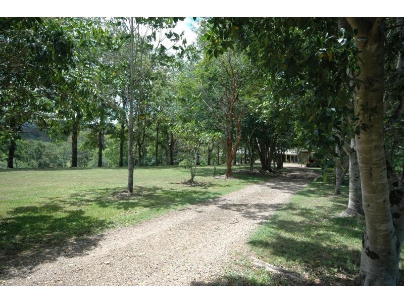 11 Simba Road, West Woombye QLD 4559