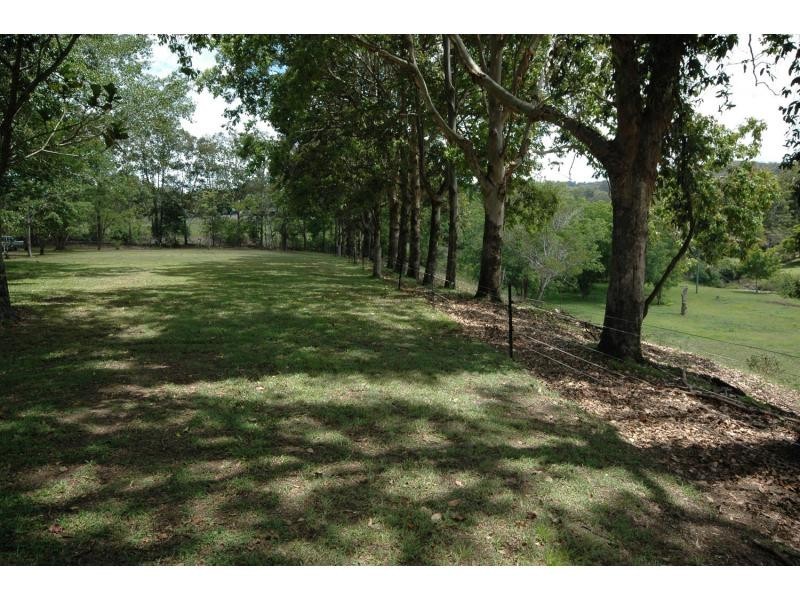 11 Simba Road, West Woombye QLD 4559
