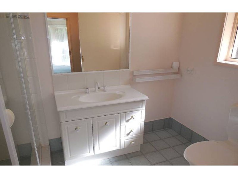 40 Wattlebird Drive, Twin Waters QLD 4564