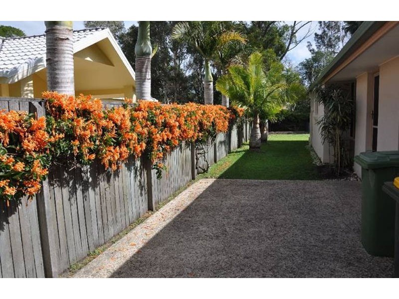 40 Wattlebird Drive, Twin Waters QLD 4564