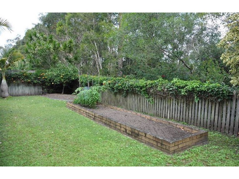 40 Wattlebird Drive, Twin Waters QLD 4564