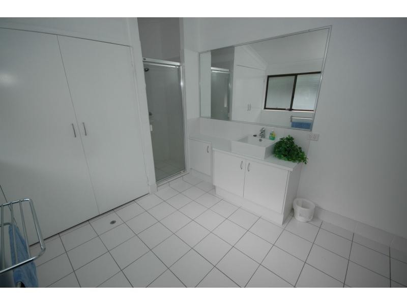 10 Lentara Crescent, Mooloolaba QLD 4557