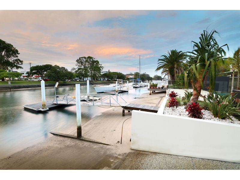 9 Culbara Street, Mooloolaba QLD 4557