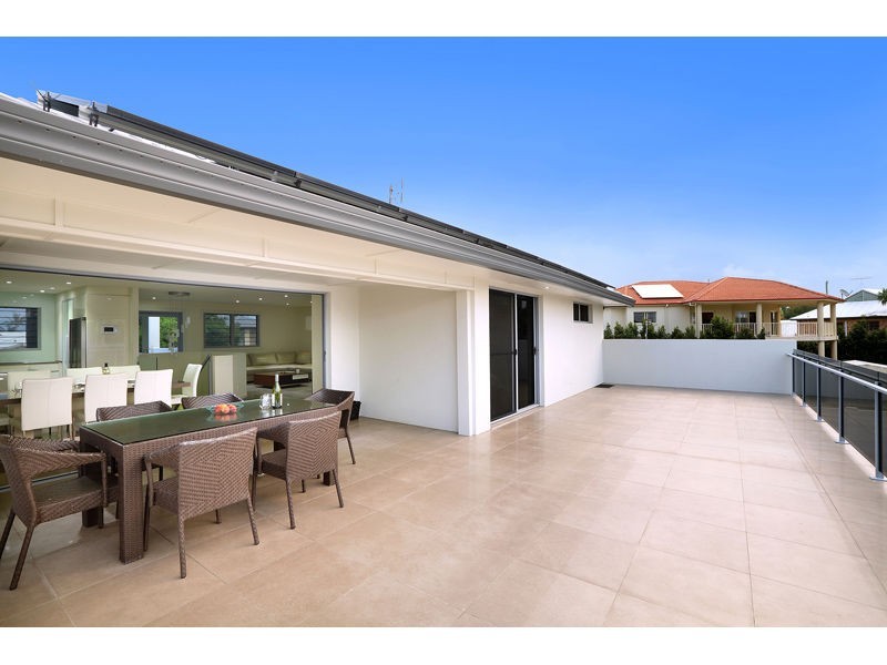 9 Culbara Street, Mooloolaba QLD 4557