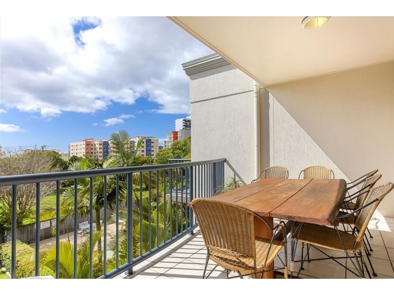 Unit 18/89 Duporth Avenue, Maroochydore QLD 4558