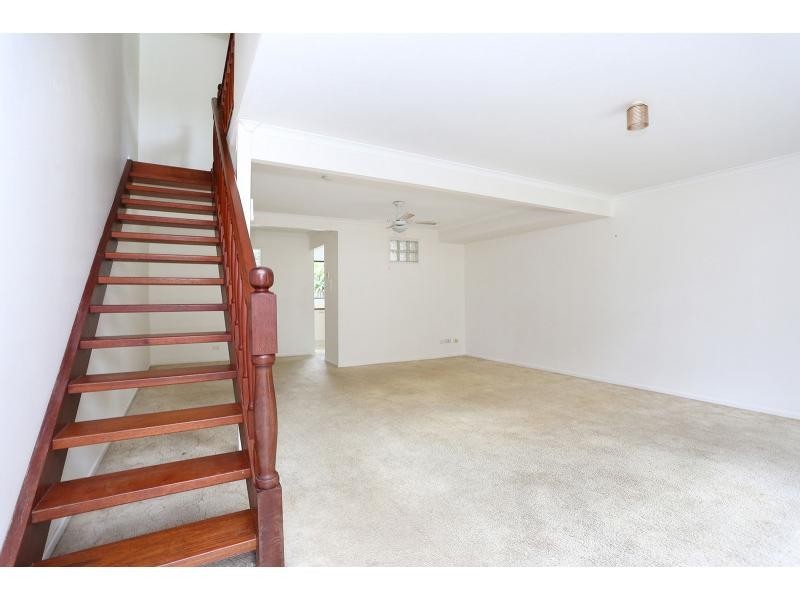 2/32 Lows Drive, Pacific Paradise QLD 4564