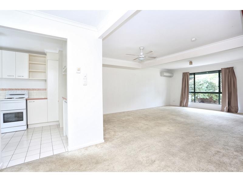 2/32 Lows Drive, Pacific Paradise QLD 4564