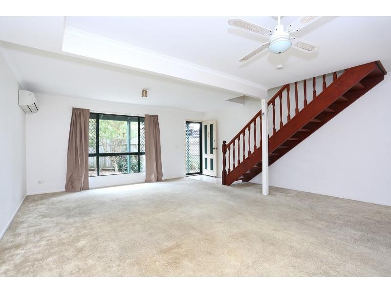 2/32 Lows Drive, Pacific Paradise QLD 4564