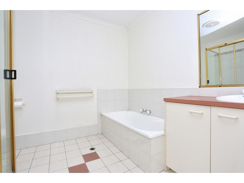 2/32 Lows Drive, Pacific Paradise QLD 4564