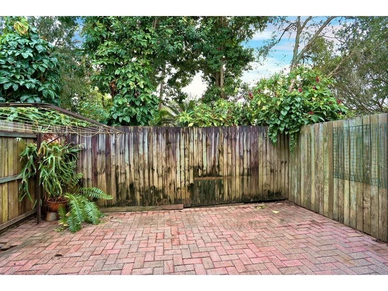 2/32 Lows Drive, Pacific Paradise QLD 4564