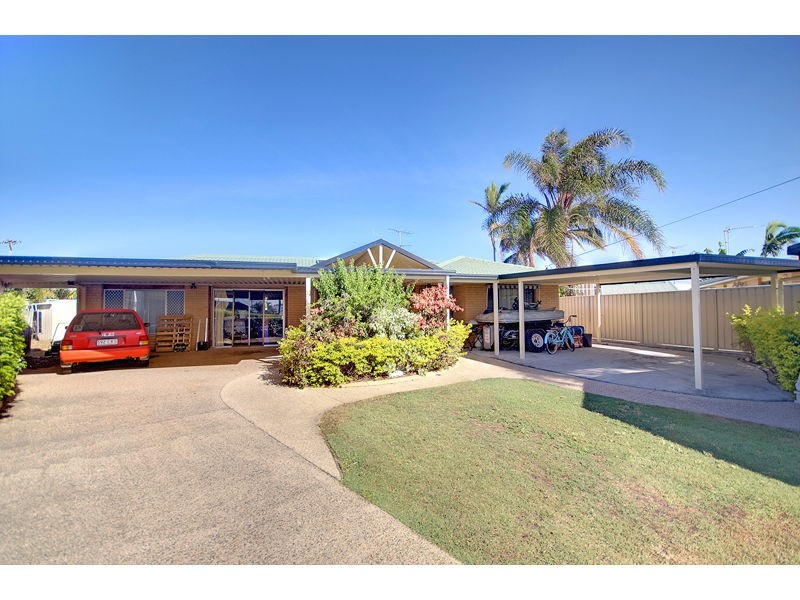 9 Arilpa Street, Warana QLD 4575