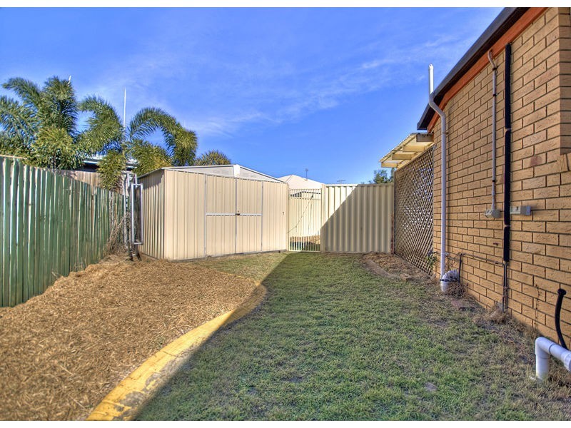 9 Arilpa Street, Warana QLD 4575