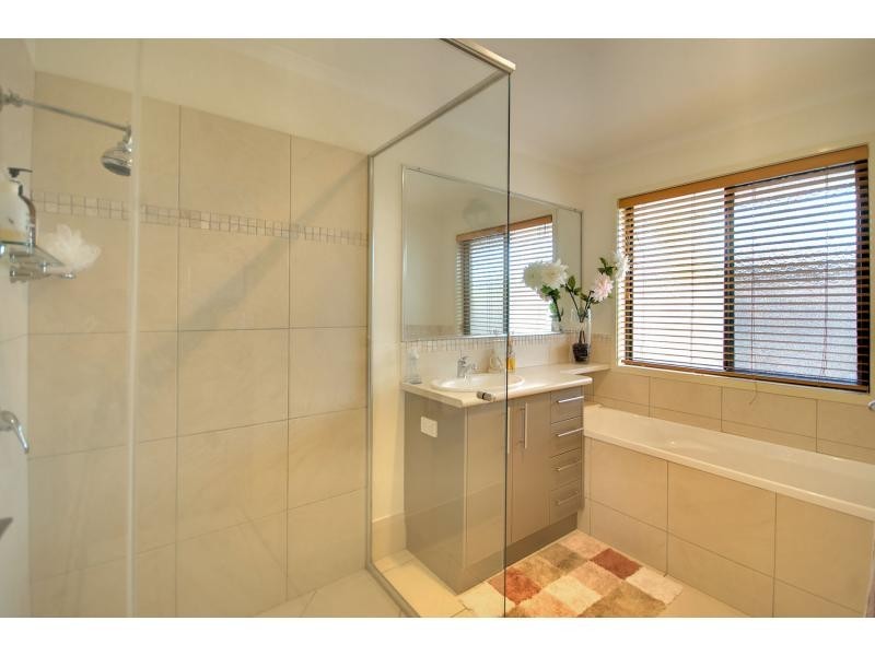 44 Sailfish Drive, Mountain Creek QLD 4557