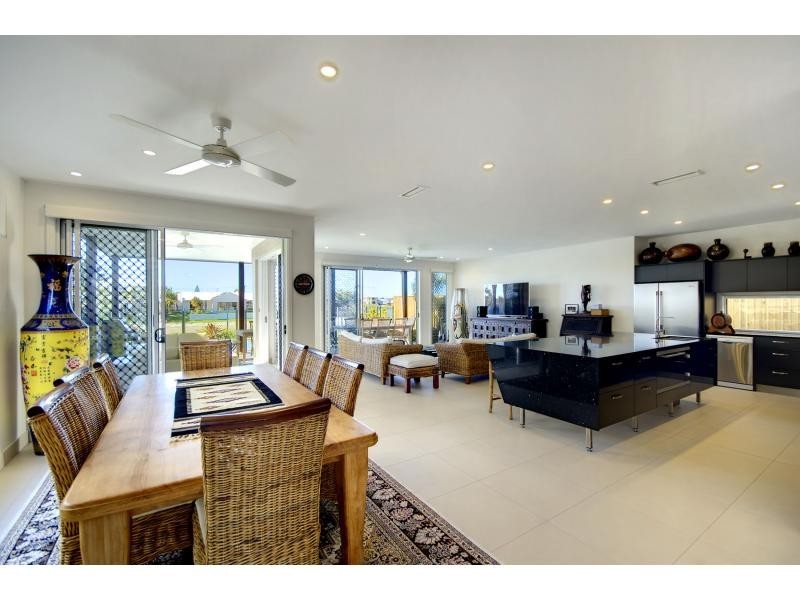 9 Great Keppel Crescent, Mountain Creek QLD 4557