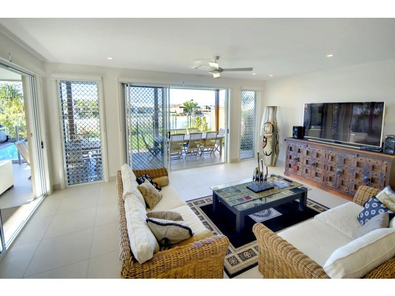 9 Great Keppel Crescent, Mountain Creek QLD 4557