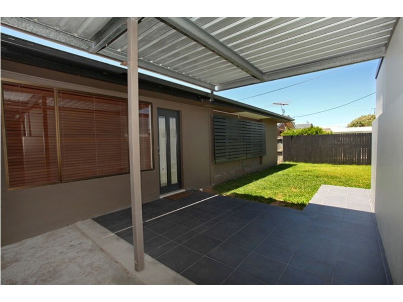 73 Nicklin Way, Warana QLD 4575