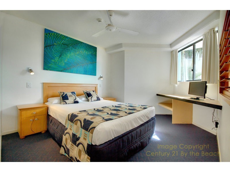 Unit 2/136-138 Alexandra Parade, Alexandra Headland QLD 4572