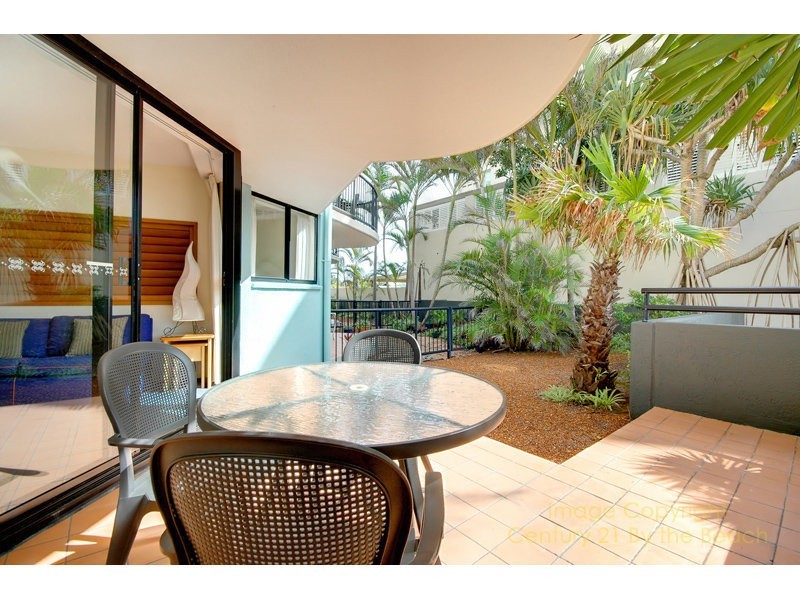 Unit 2/136-138 Alexandra Parade, Alexandra Headland QLD 4572