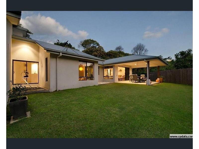 52 Mannikin Rd, Tanawha QLD 4556