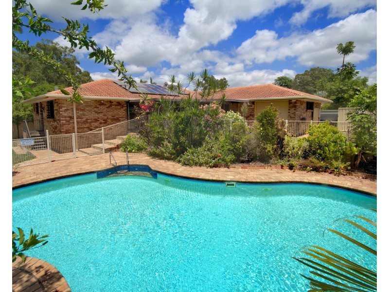 5 Nardoo Ct, Mooloolaba QLD 4557