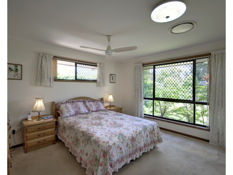 5 Nardoo Ct, Mooloolaba QLD 4557