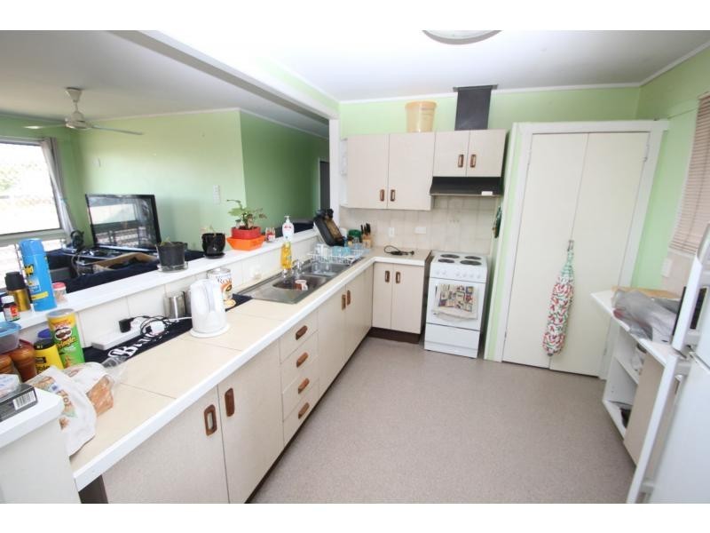 8 Symons Street, Vincent QLD 4814