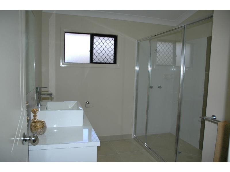 3 Hillock Crescent, Bushland Beach QLD 4818