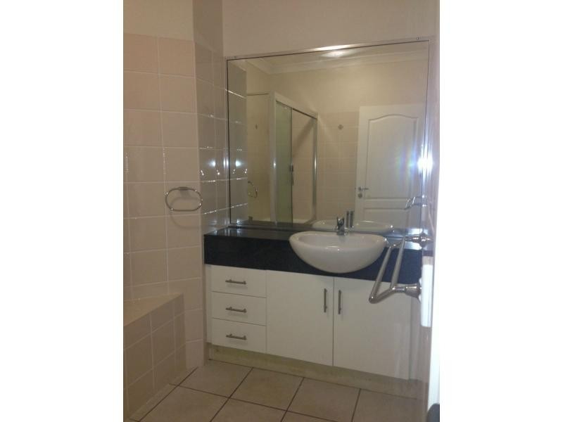 6/60 Mitchell Street, North Ward QLD 4810